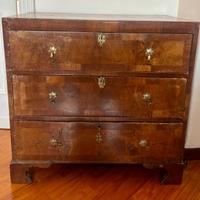 Comò antico inglese