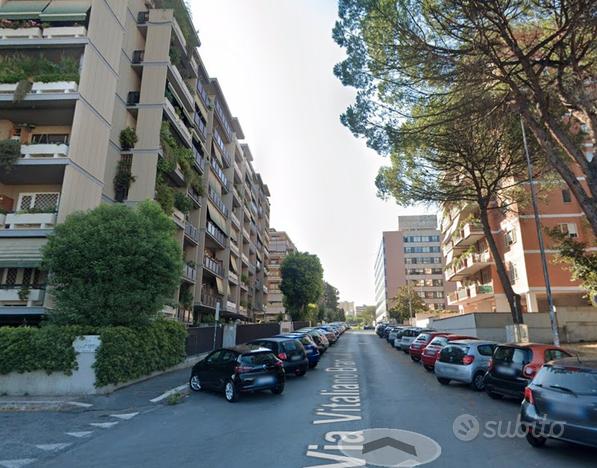 Fonte ostiense bilocale con terrazzo e posto auto