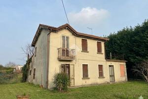 CASA INDIPENDENTE A ARRE