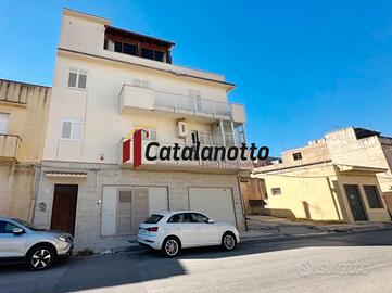 Casa indipendente con veranda e terrazzo