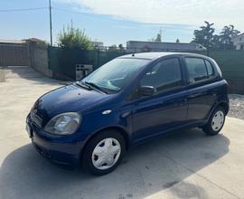 Toyota Yaris 1.0i 16V cat 5 porte Sol benzina neop