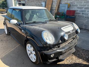 RICAMBI MINI COOPER 1.6 BENZINA ANNO:2003