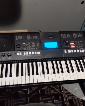 tastiera YAMAHA PSR E 423