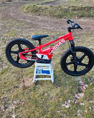 Stacyc E20 Gasgas moto elettrica per bambini