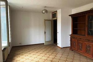 Quadrilocale al piano primo in zona centrale