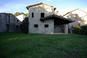 Casa indipendente di 350 m² con più di 5 locali e 