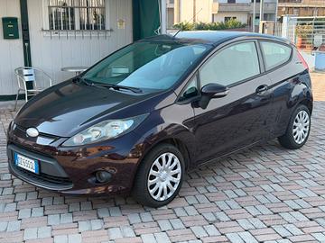 Ford Fiesta 1.4 TDCi 68CV 3 porte Titanium
