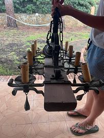 Coppia lampadari in legno e ferro (per montagna)