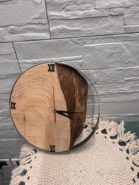 Orologio in legno e ferro