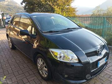 TOYOTA AURIS 1.4 BENZ GPL AUTOMATICA-84000 KM VERI