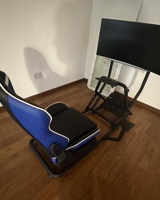 simulatore guida con monitor