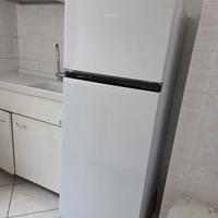 Frigorifero Hisense Doppia Porta - 144x55x55 cm - 