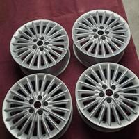 Cerchi in lega  per Alfa 166