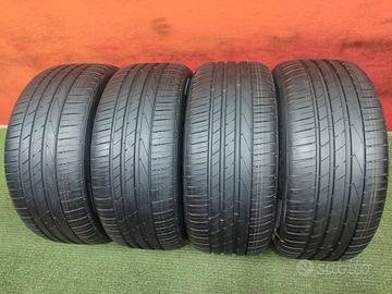 255 55 18 Gomme Estive 99% Hankook 255 55R18