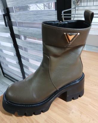 Stivali corti Gaudì