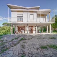 CASTELLETTO SOPRA TICINO - VILLA INDIPENDENTE CON