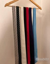 7 cravatte colorate di seta