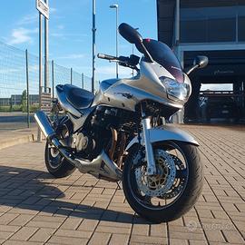 kawasaki zr7s