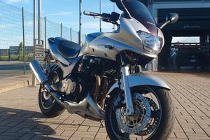 kawasaki zr7s