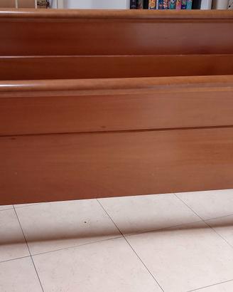 letto matrimoniale in noce con comodine