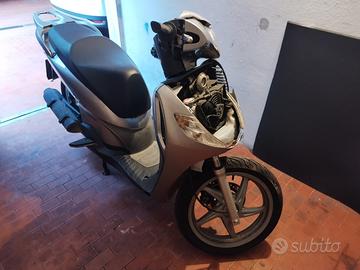 Sh 125