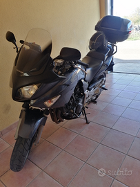 Honda CBF 600S Full