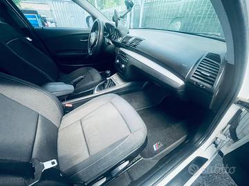 BMW Serie 1 118d M Sport (2010)