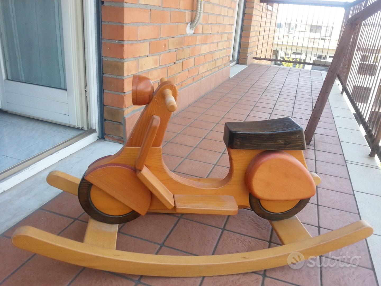 Vespa dondolo in legno Tutto per i bambini In vendita a Verona