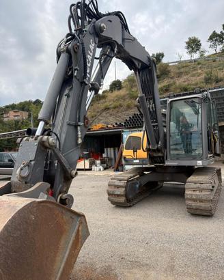 Escavatore Mecalac