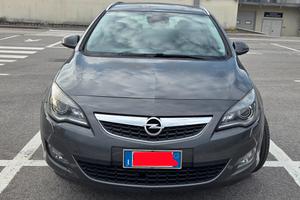 Automobili 