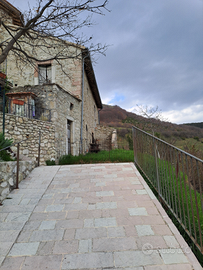 Immobile ristrutturato esternamente