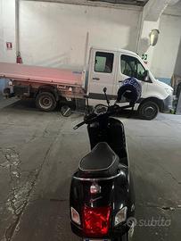 Vespa 300