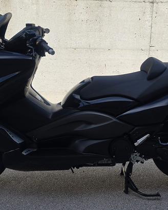 Yamaha TMAX 500 – BLACK MAX - 2010