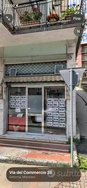 Negozio e magazzino