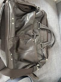 Borsa in pelle piquadro  - elegante e funzionale