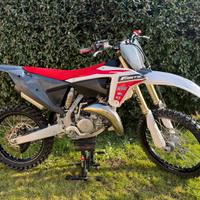 FANTIC XX 125 2023 - 24 ore totali