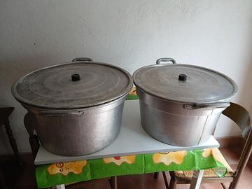 2 pentole per salsa