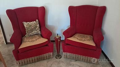 Coppia poltrone bergère vintage in velluto rosso 