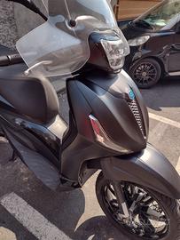 Piaggio Beverly 300 Deep black 2024 COME NUOVO 