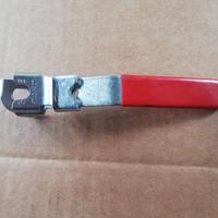 LEVA ACCIAIO PIATTA  LUCCHETTO ROSSA 17CM PER 