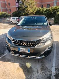 Peugeot  3008 