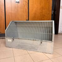 Mangiatoia metallica “Autobox” per pecore/capre