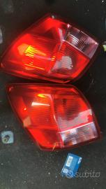 Fari posteriori Nissan Qashqai j10 