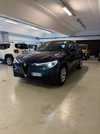 Alfa Romeo Stelvio 2.2 Turbodiesel 160 CV AT8 RWD 