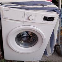 lavatrice usata poco comprato un anno fa  come nuo