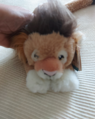 Keeleco leoncino sdraiato peluche