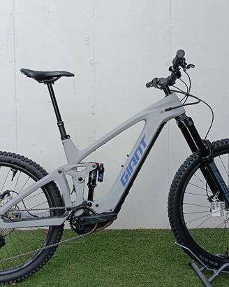 NUOVA GIANT REIGN E+2  2026(PREORDINE)