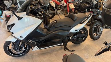 YAMAHA T-MAX 530 2015 COMPETITION WHITE
