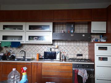 cucina in legno massiccio