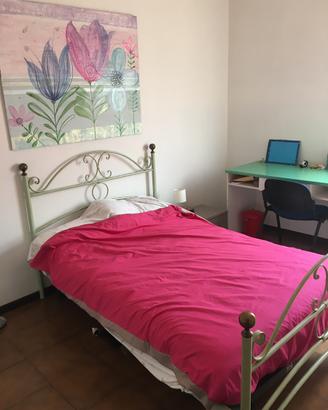 4 camere a studentesse in appartamento
